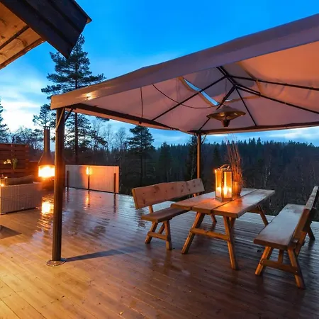 Luxurious And Modern Log Cabin Close To Nature Holiday home *