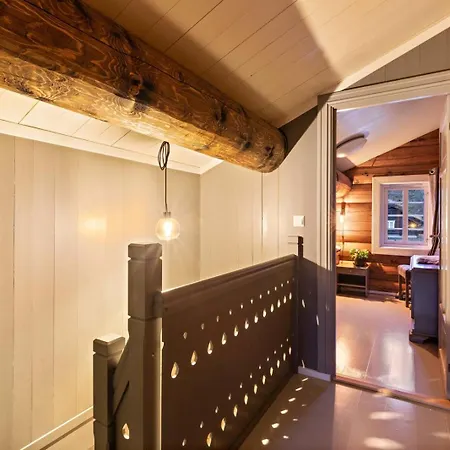 Luxurious And Modern Log Cabin Close To Nature Holiday home Lislevatn
