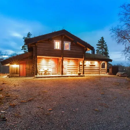 Holiday home Luxurious And Modern Log Cabin Close To Nature Lislevatn