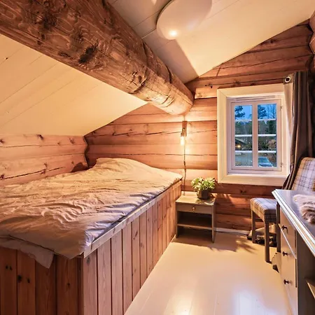 Luxurious And Modern Log Cabin Close To Nature * Lislevatn